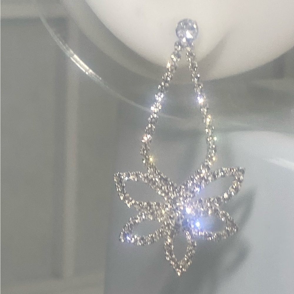 Cezanne Rhinestone Dangle Lotus Earrings Jewelry - Picture 3 of 8